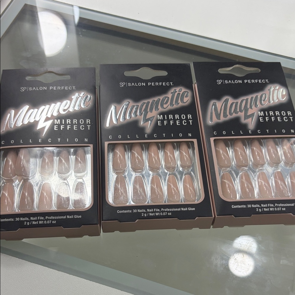 Salon Perfect Magnetic Mirror Effect Nails - Nude